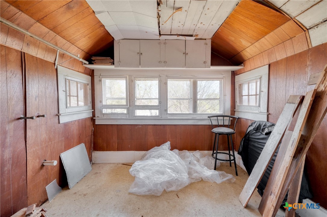 300 W Austin Street Property Photo 19