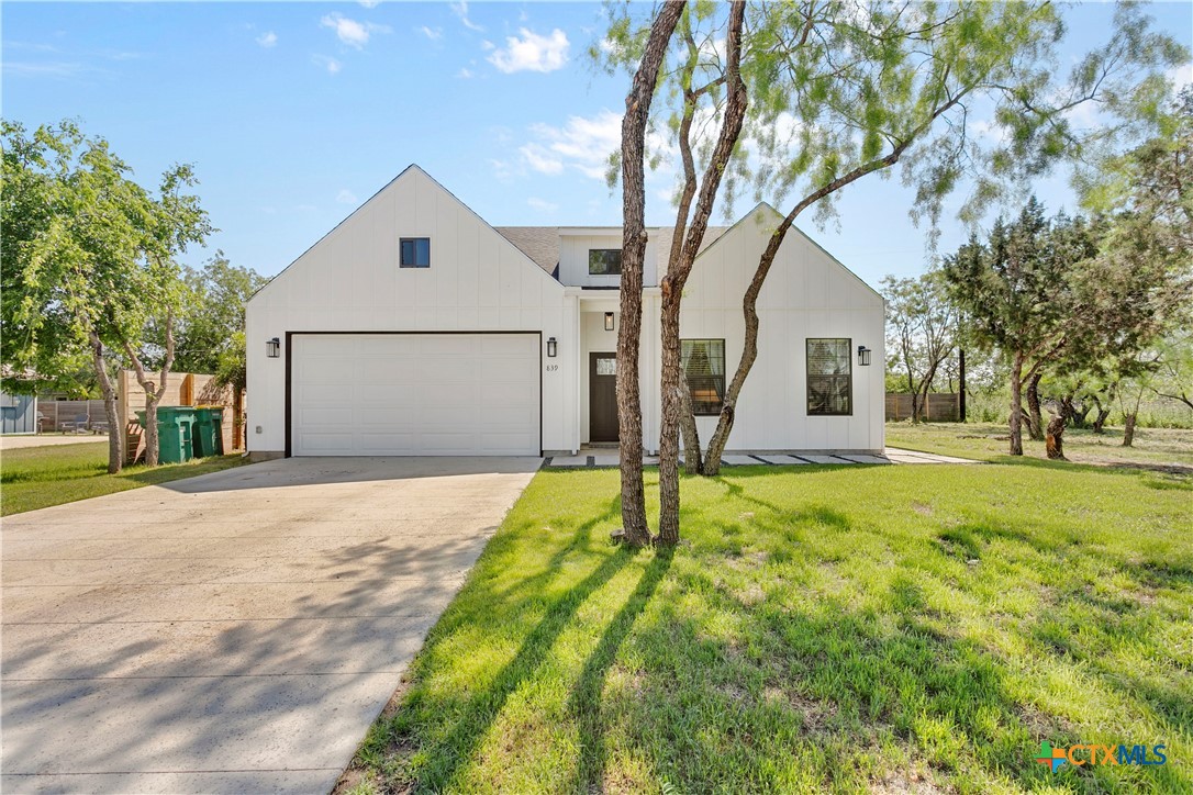 839 Cypress Lane Property Photo 4