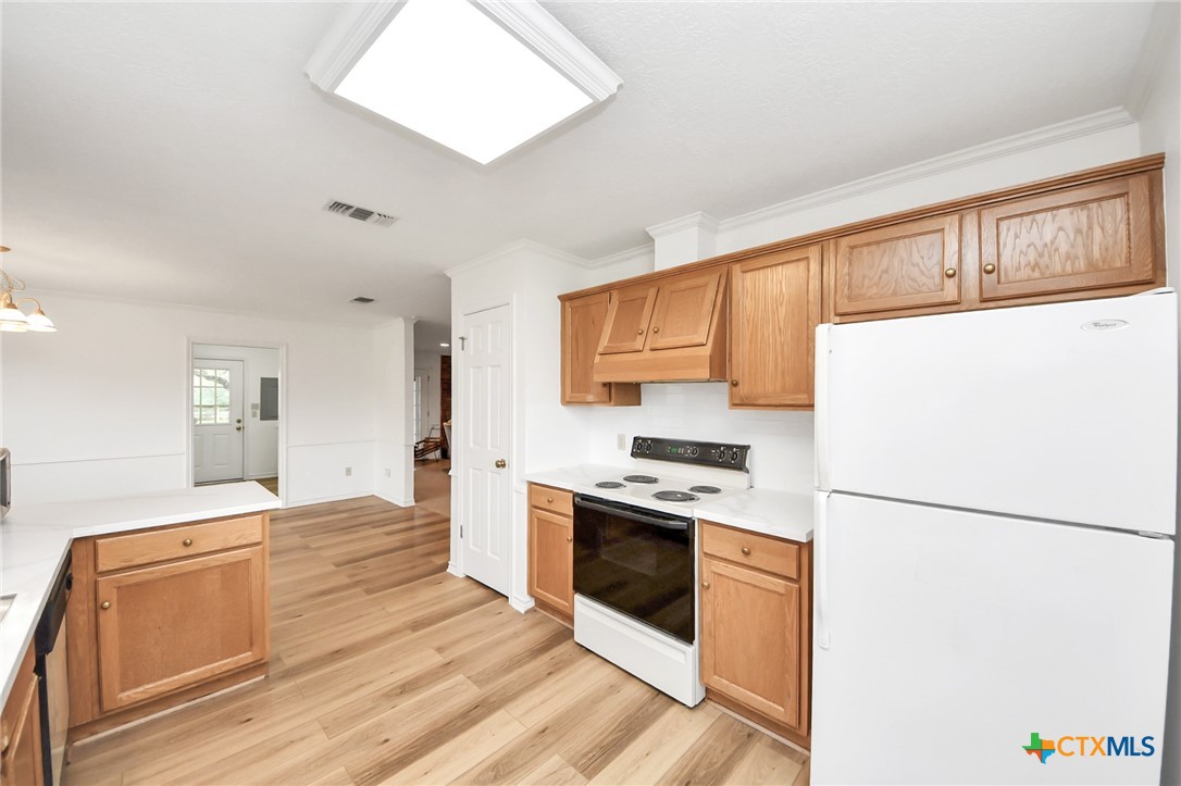 1878 Bostik Property Photo 18