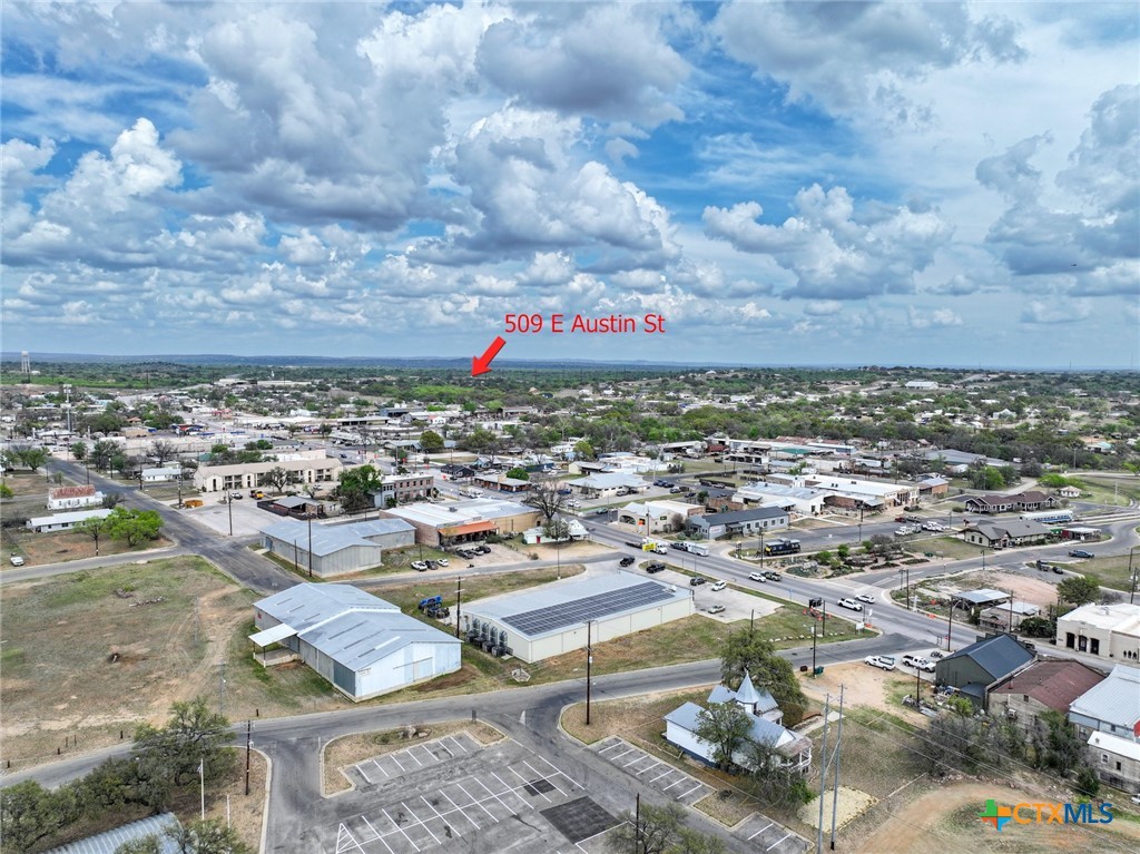 509 E Austin Street Property Photo 10