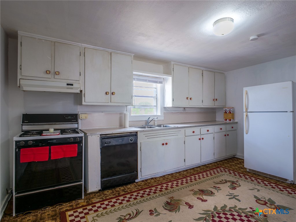 509 E Austin Street Property Photo 14