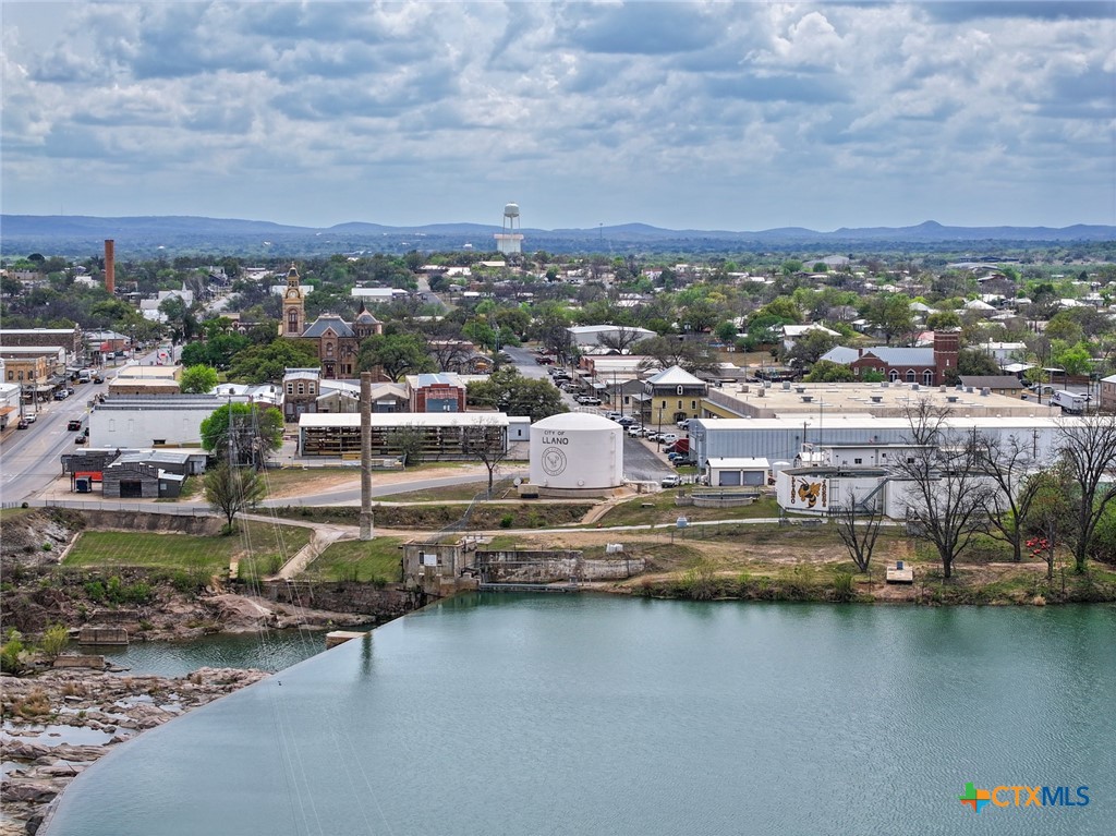 509 E Austin Street Property Photo 30