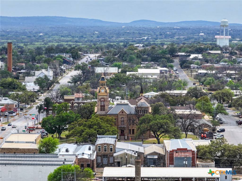 509 E Austin Street Property Photo 33