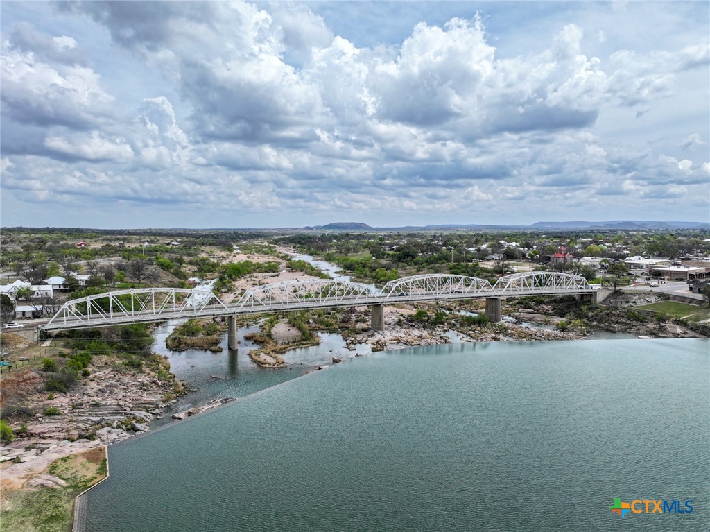 509 E Austin Street Property Photo 35