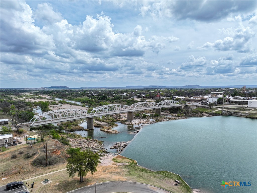 509 E Austin Street Property Photo 36