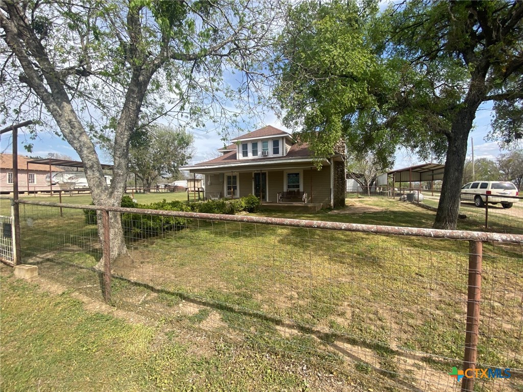 4506 Fm 930 Property Photo 2