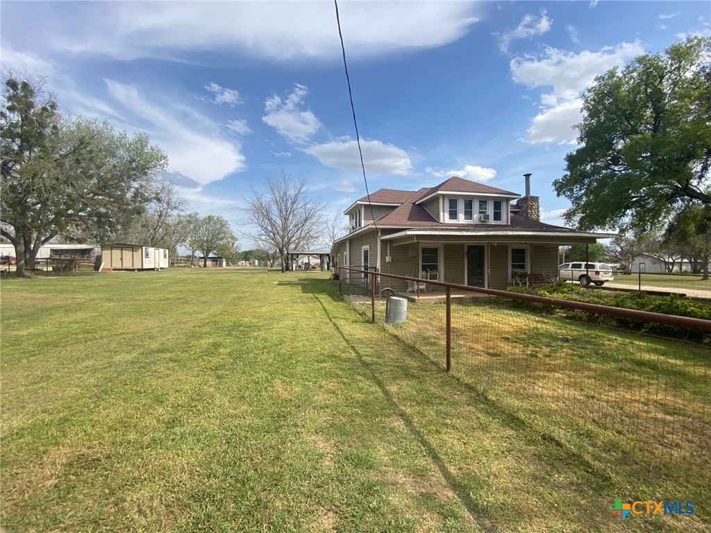 4506 Fm 930 Property Photo 3