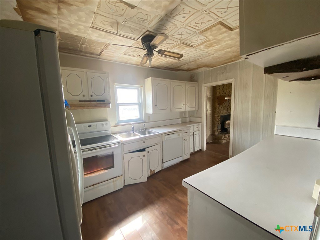 4506 Fm 930 Property Photo 5