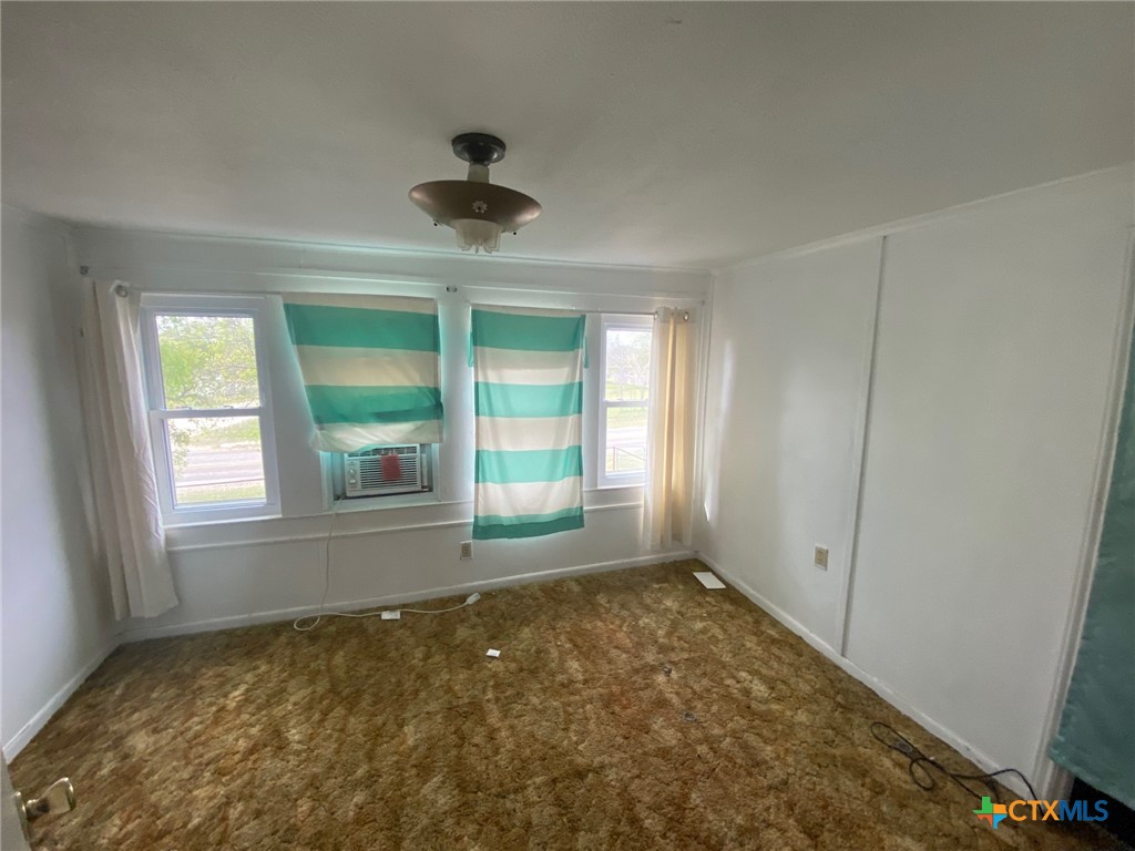 4506 Fm 930 Property Photo 13