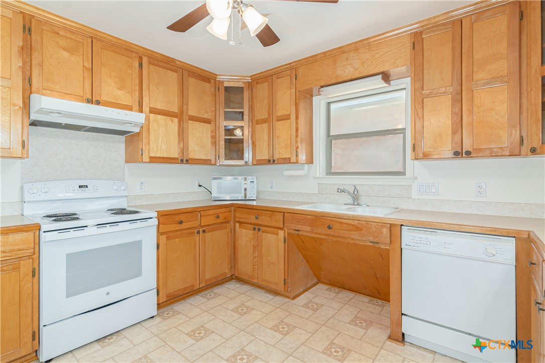 601 Royal Sage Drive Property Photo 11