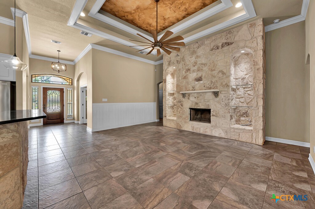 11704 Camdyn Caye Drive Property Photo 7