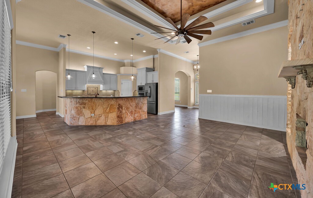 11704 Camdyn Caye Drive Property Photo 9