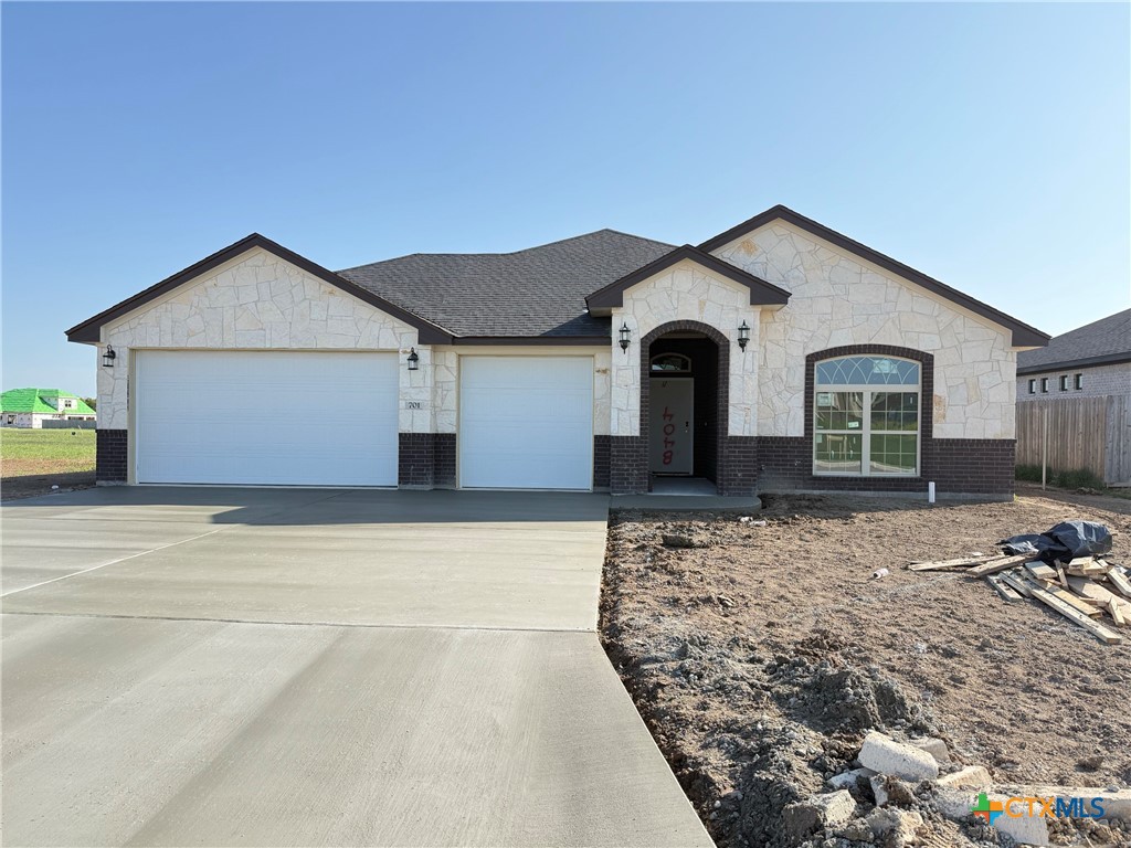 701 Eagle Claw Drive Property Photo 1