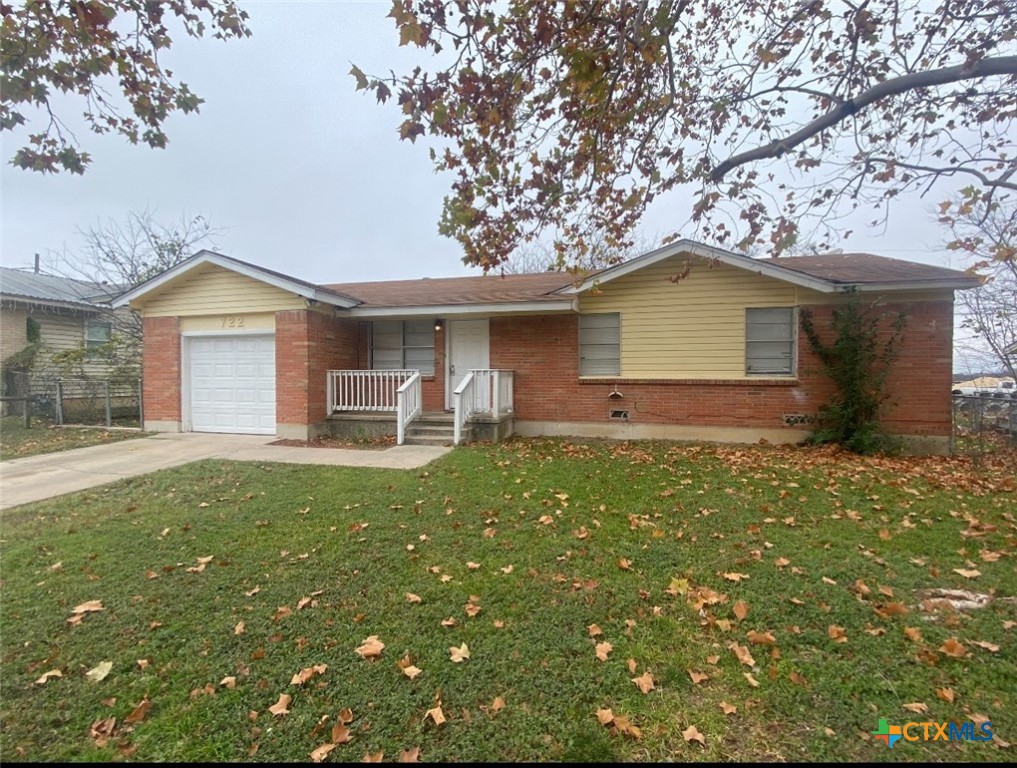 722 W Avenue E Property Photo 1