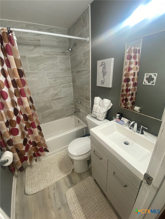 722 W Avenue E Property Photo 10