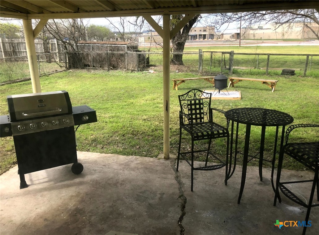 722 W Avenue E Property Photo 13