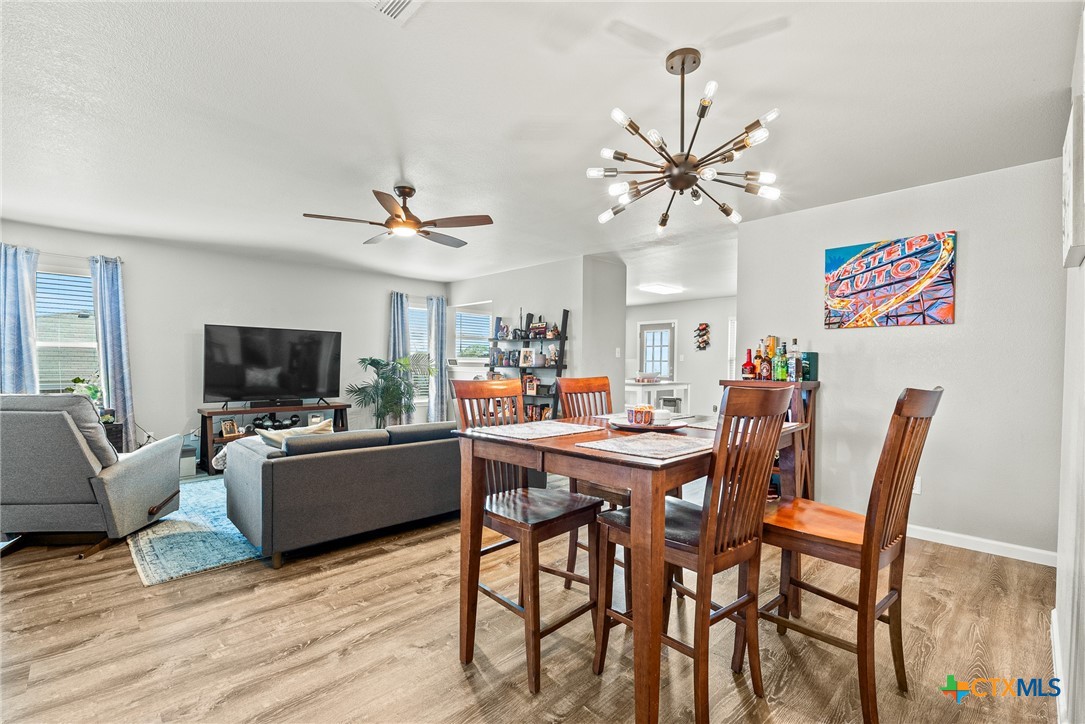 1106 Katelyn Circle Property Photo 7