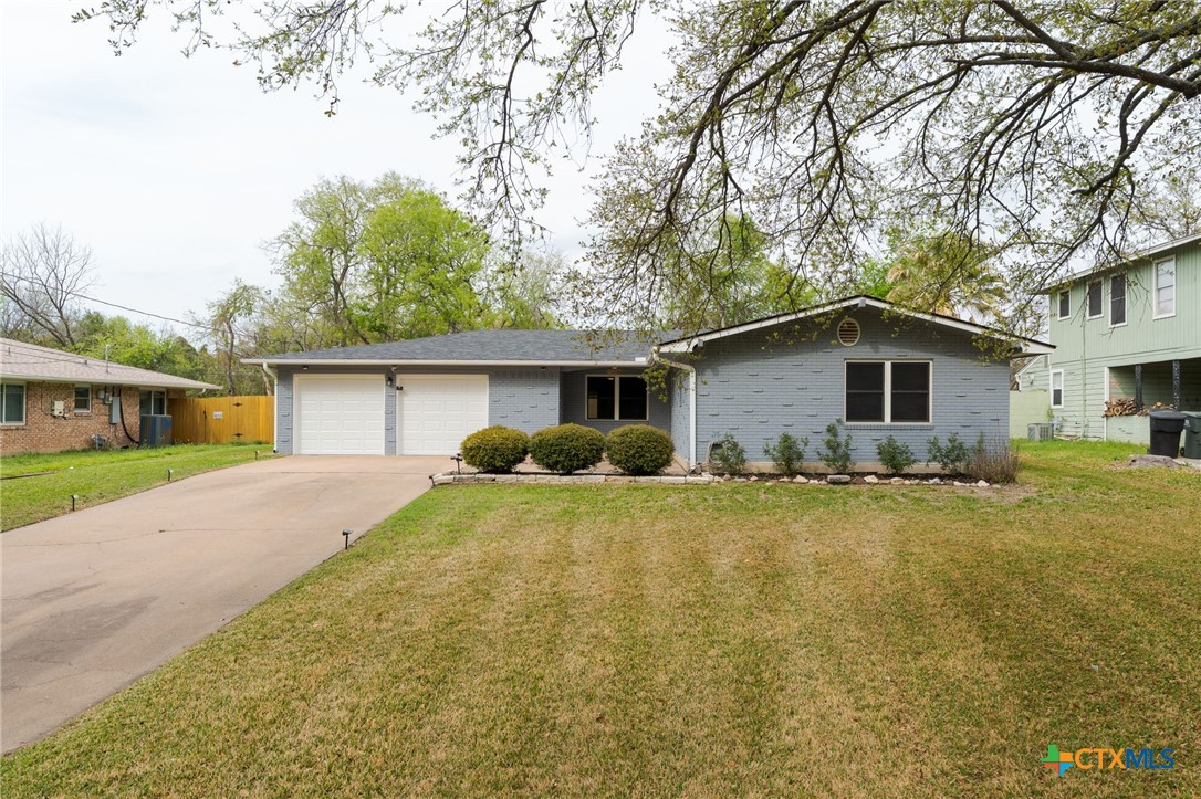 3902 Brooklawn Drive Property Photo