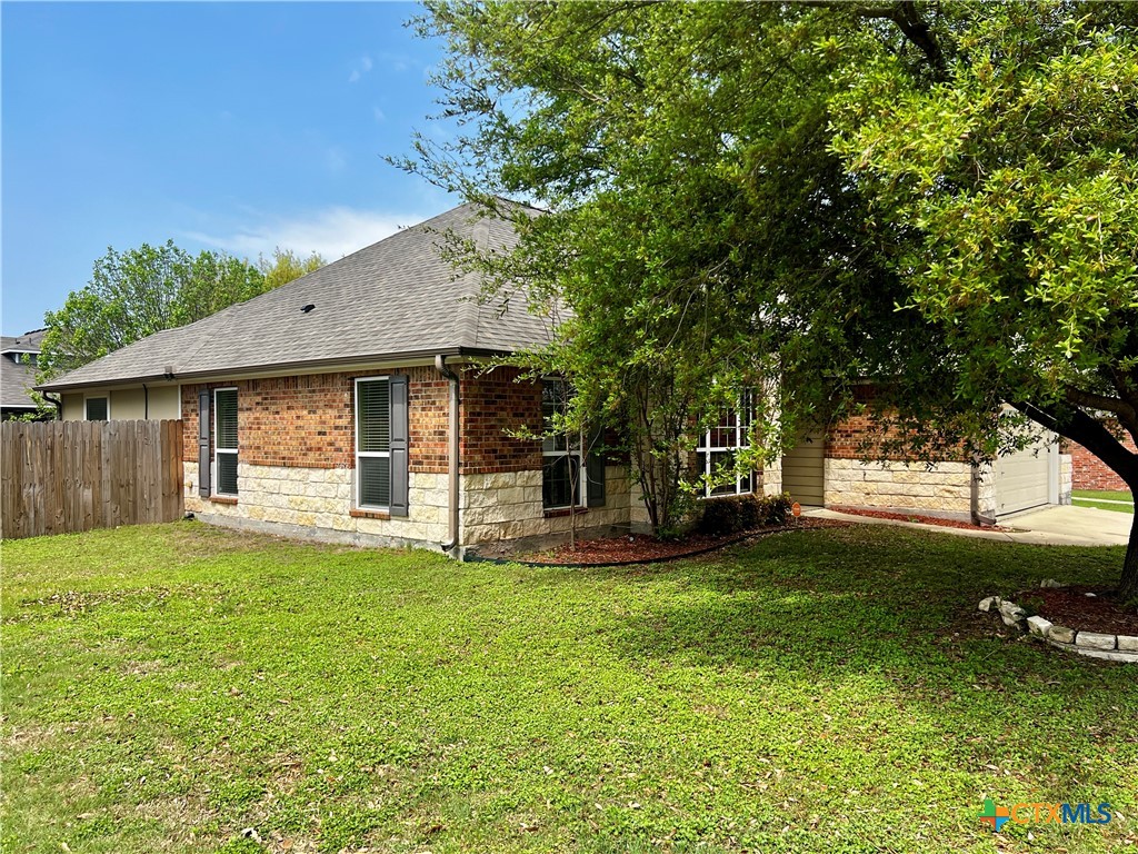 5832 Alexandria Drive Property Photo 4