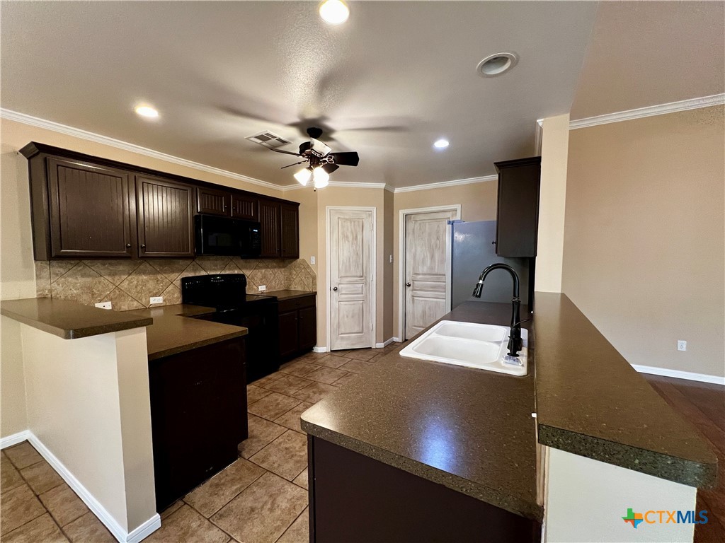 5832 Alexandria Drive Property Photo 9