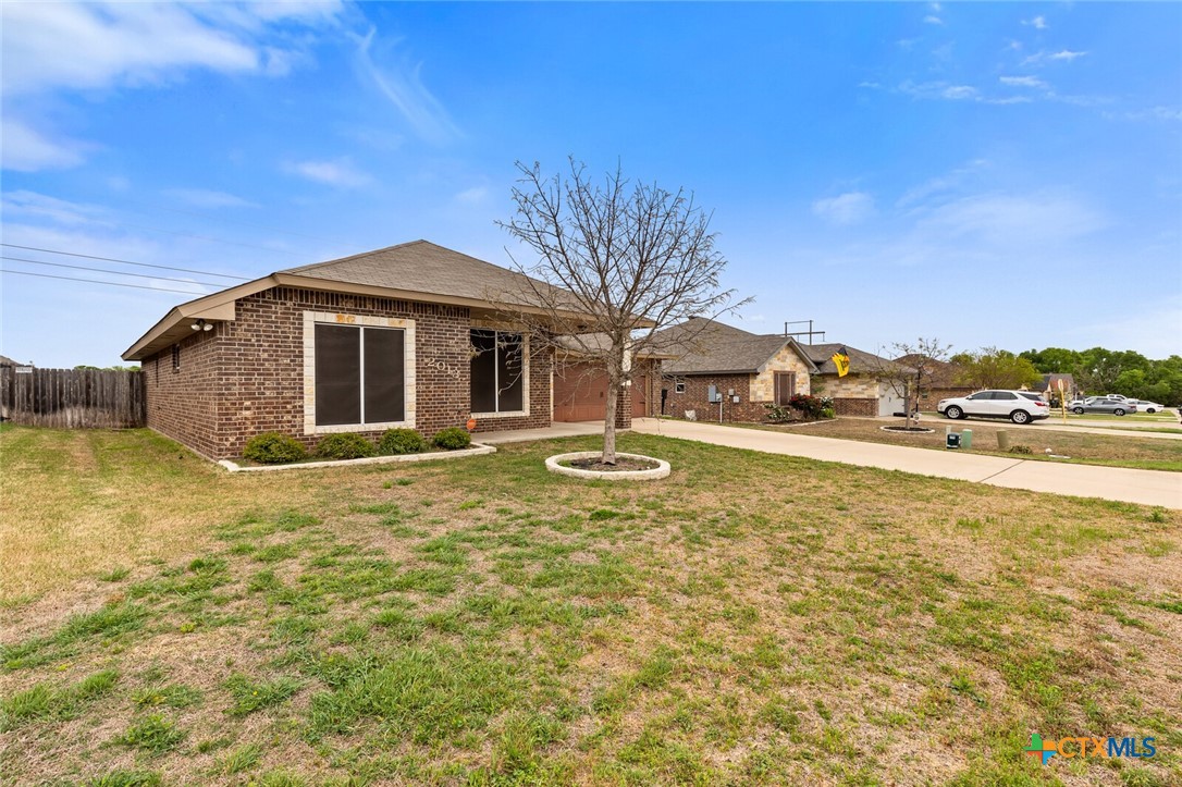 2013 Broken Shoe Trail Property Photo 3