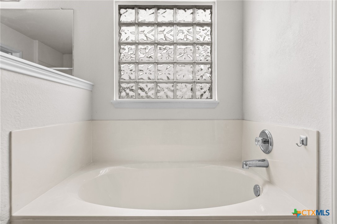 4407 Sydney Harbour Court Property Photo 19