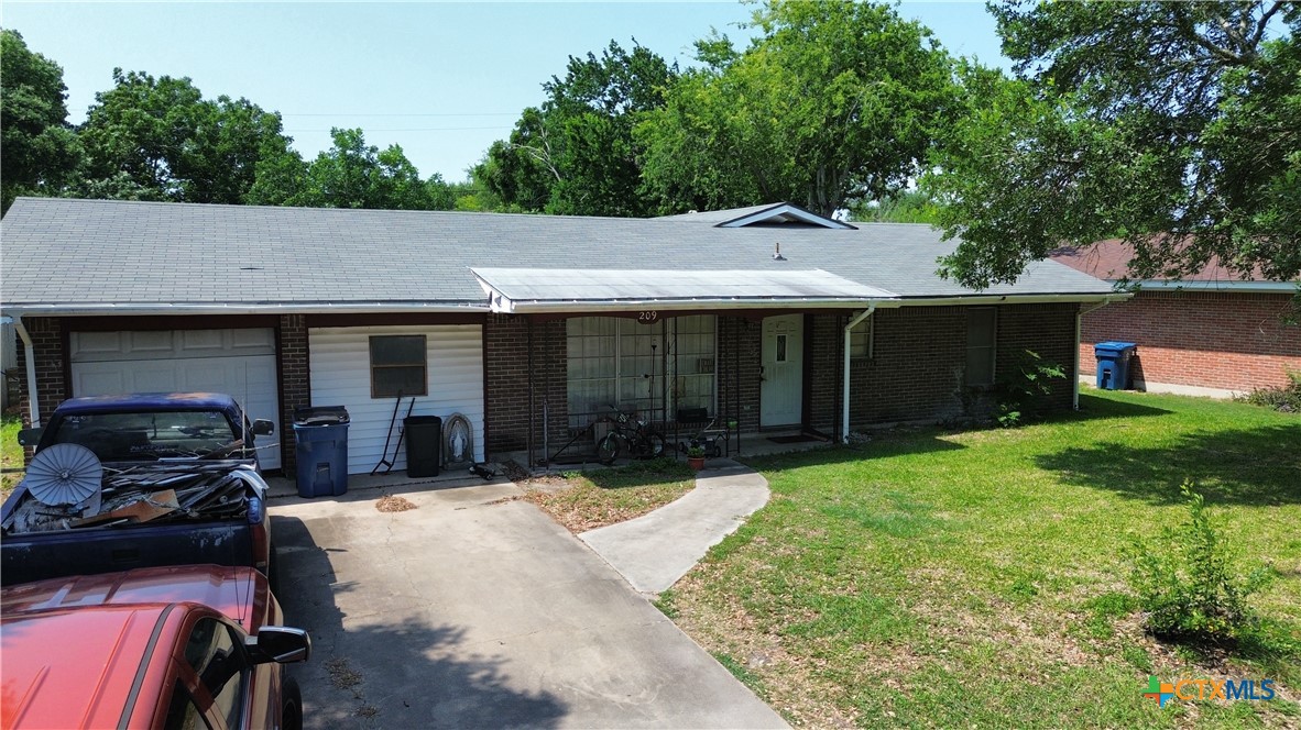 209 Candlelight Lane Property Photo 1