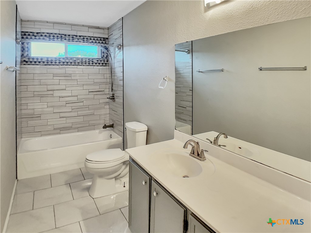 100 Missouri Drive Property Photo 7