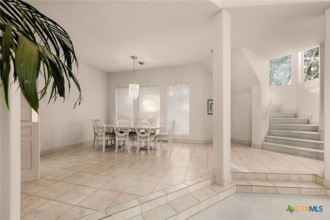 1001 Riada Drive Property Photo 7