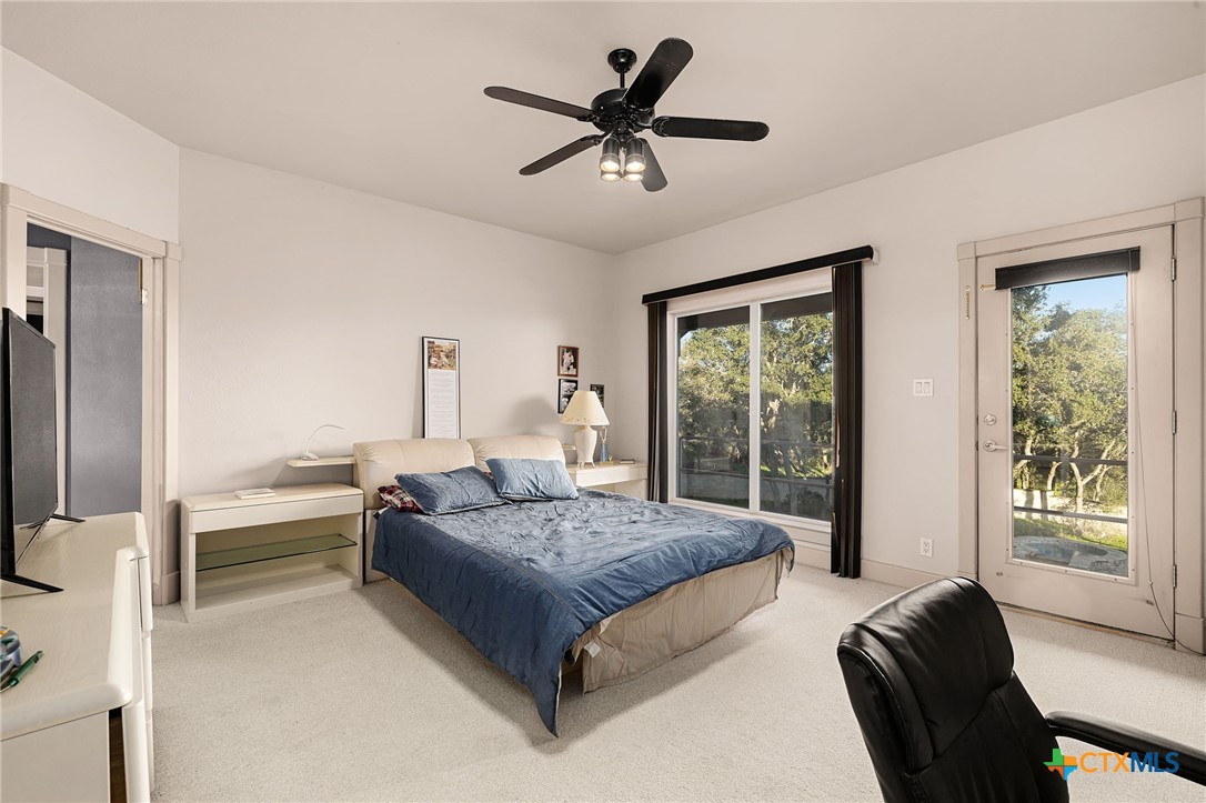 1001 Riada Drive Property Photo 29