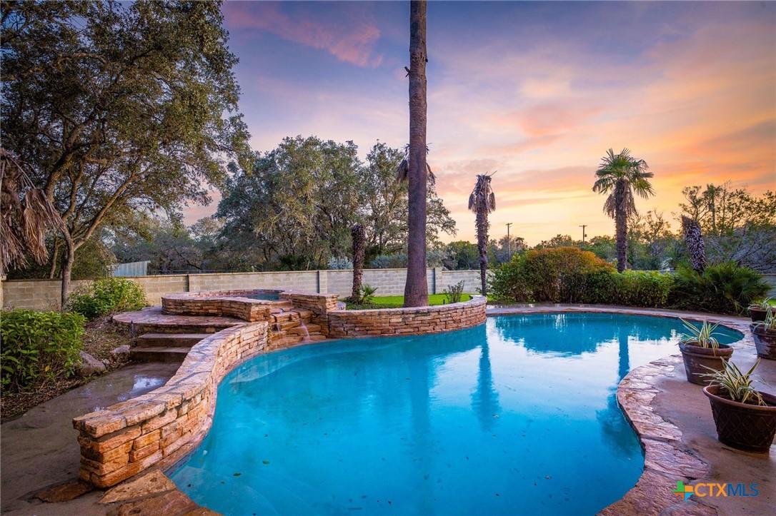 1001 Riada Drive Property Photo 35