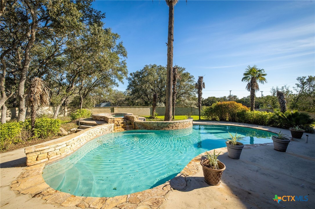 1001 Riada Drive Property Photo 37