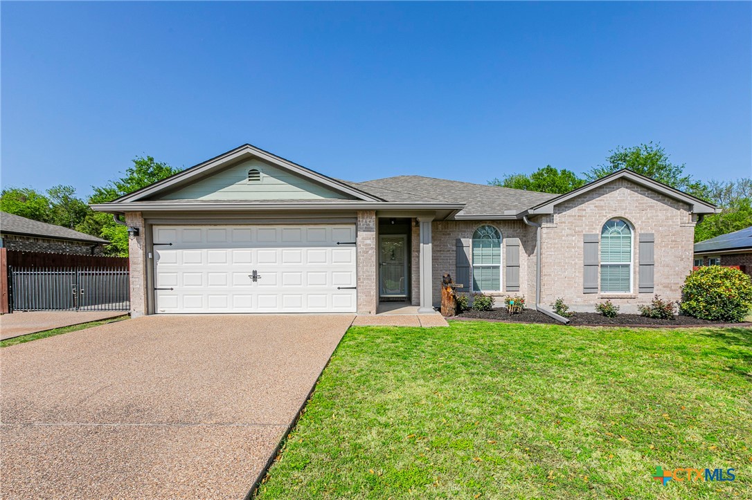 705 Pebble Creek Drive Property Photo