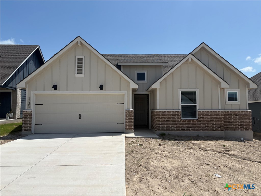 2225 Oregano Court Property Photo 1