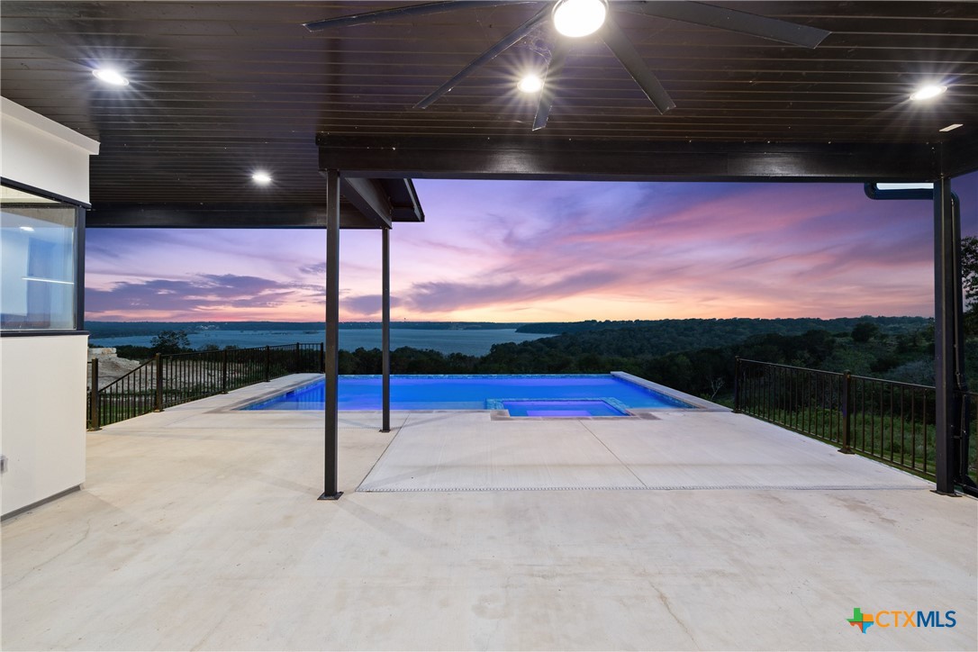 10055 Blanco Springs Road Property Photo 2