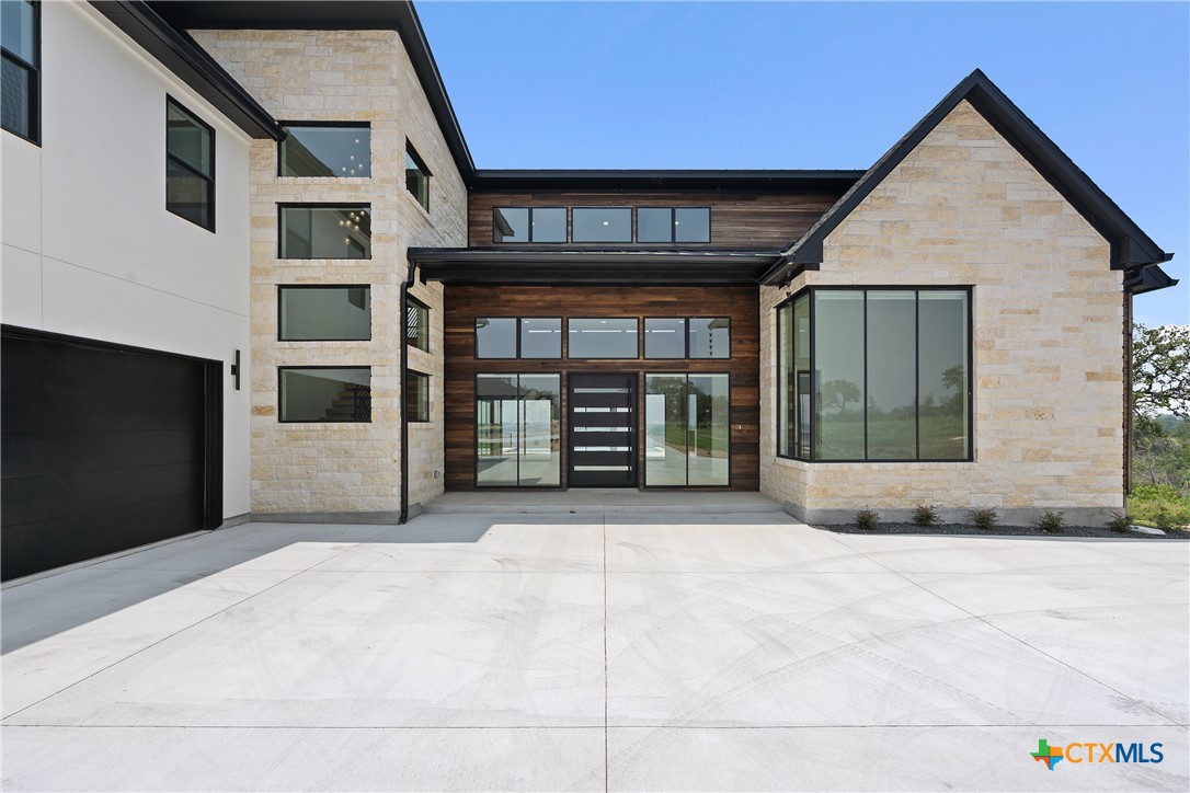 10055 Blanco Springs Road Property Photo 4