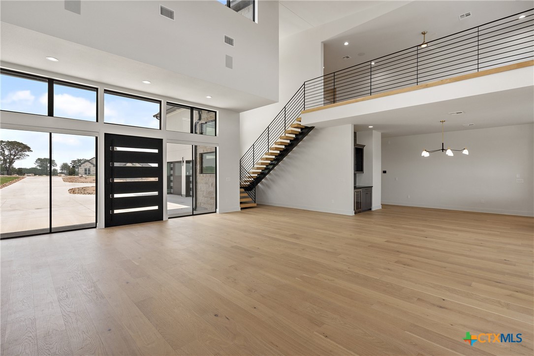 10055 Blanco Springs Road Property Photo 6