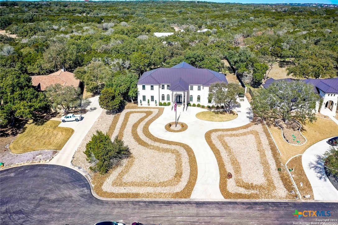 9811 Klein Court Property Photo