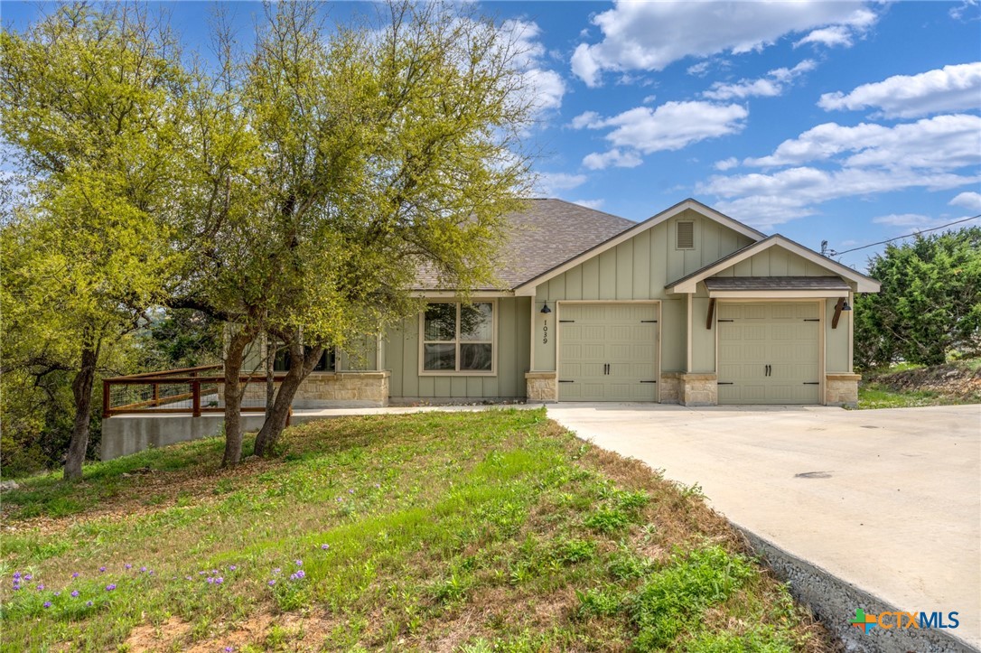 1039 Primrose Path Property Photo