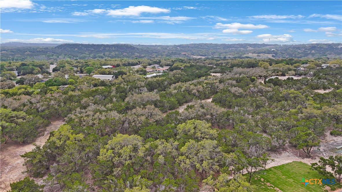 1081 Dog Leg Lane Property Photo 11