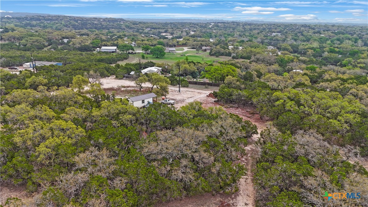 1081 Dog Leg Lane Property Photo 13