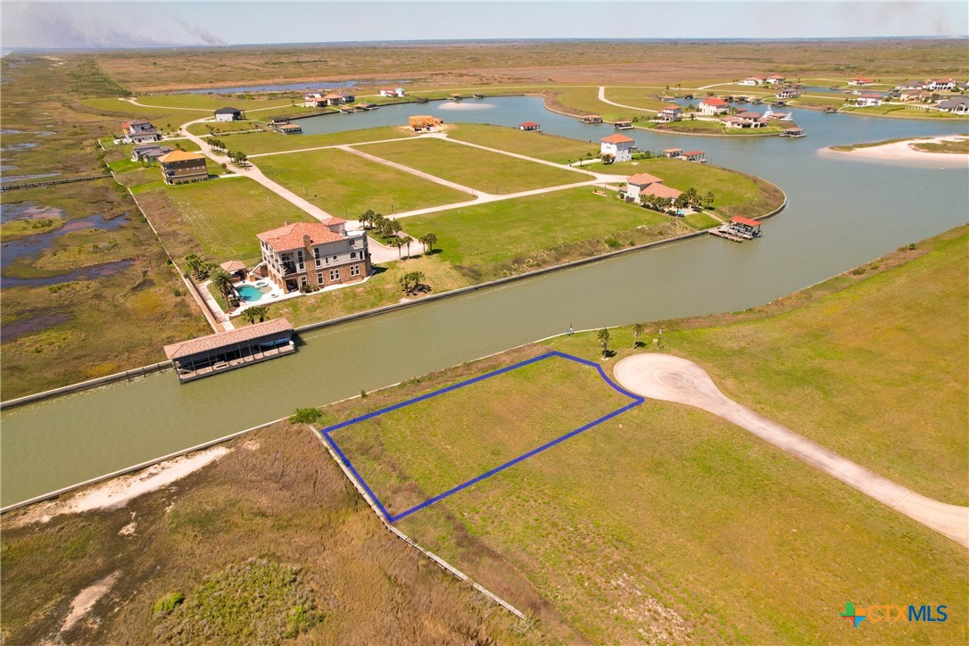 384 W Vineyard Bay Property Photo 7