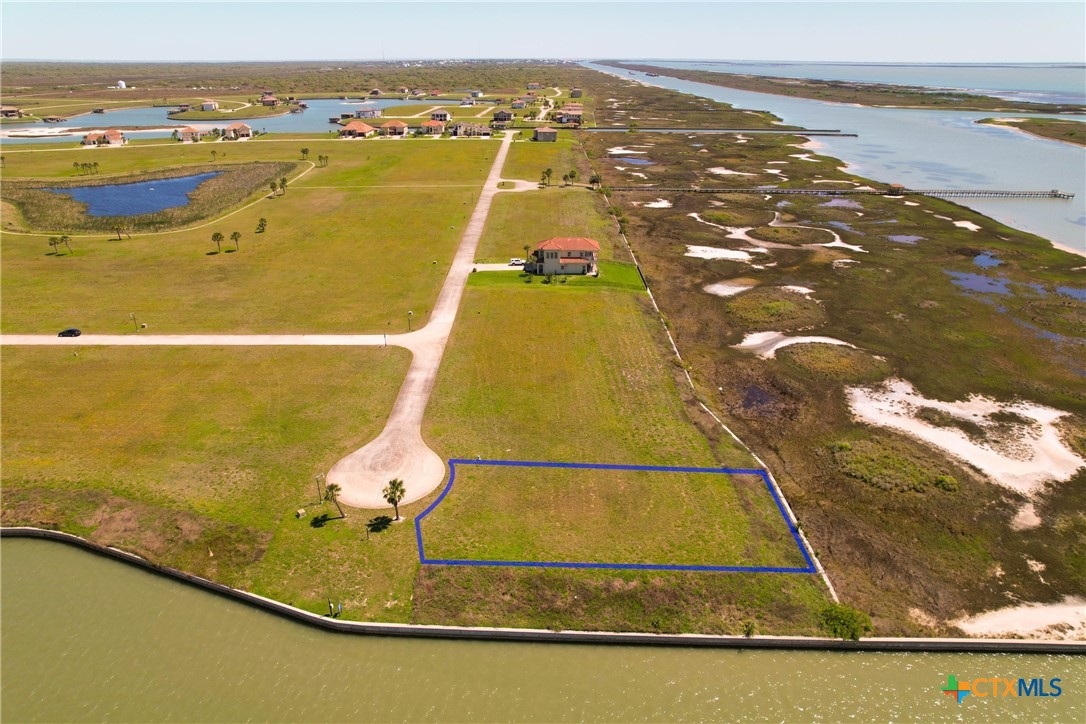 384 W Vineyard Bay Property Photo 9