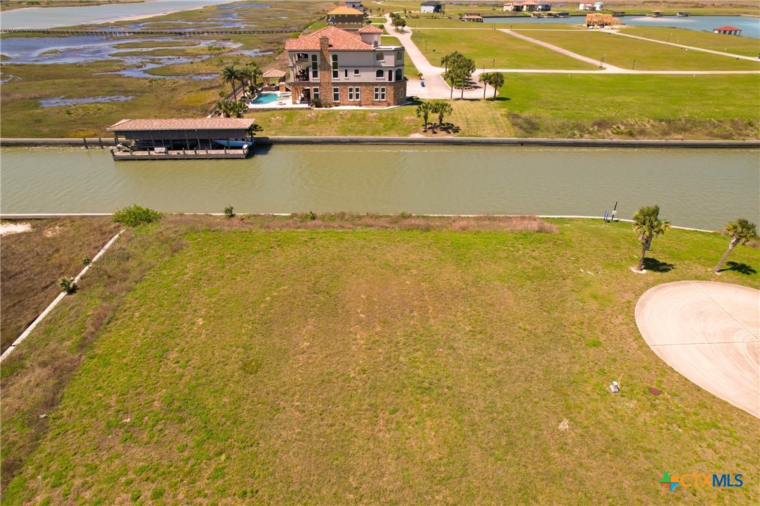 384 W Vineyard Bay Property Photo 14