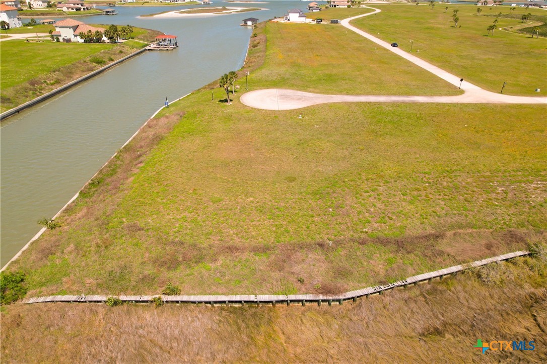 384 W Vineyard Bay Property Photo 15