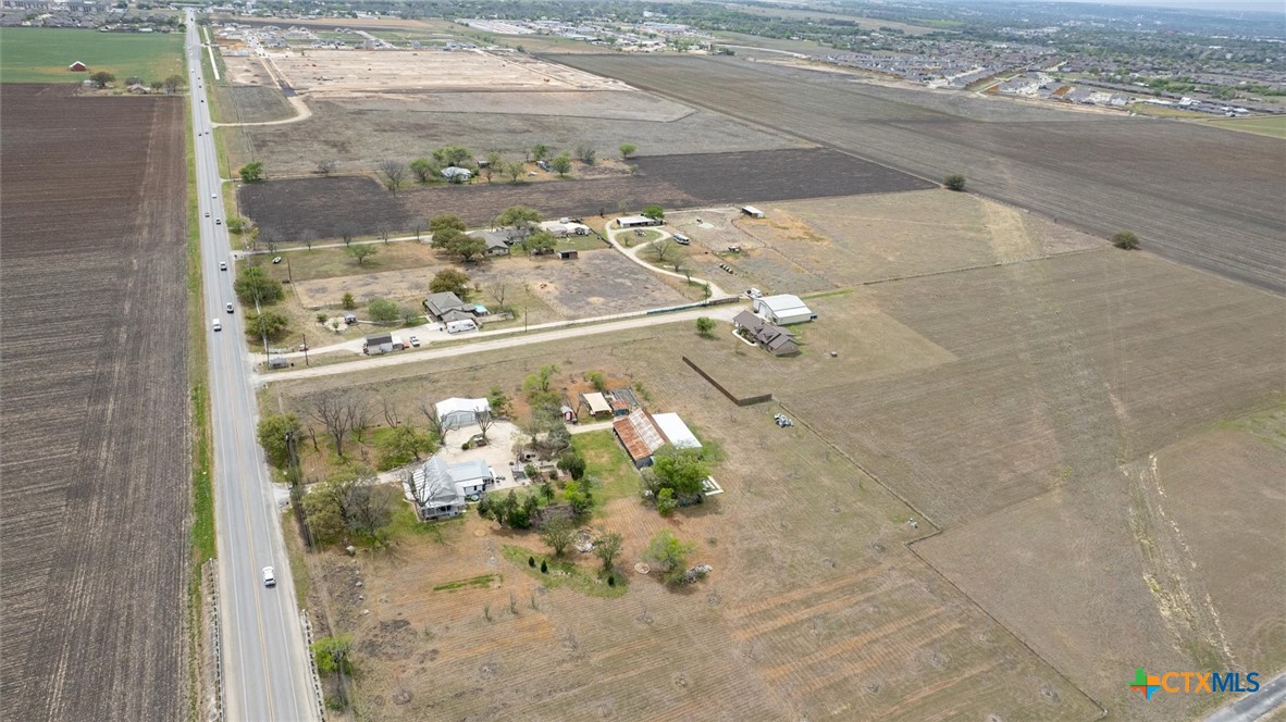 1867 Fm 758 Property Photo 2