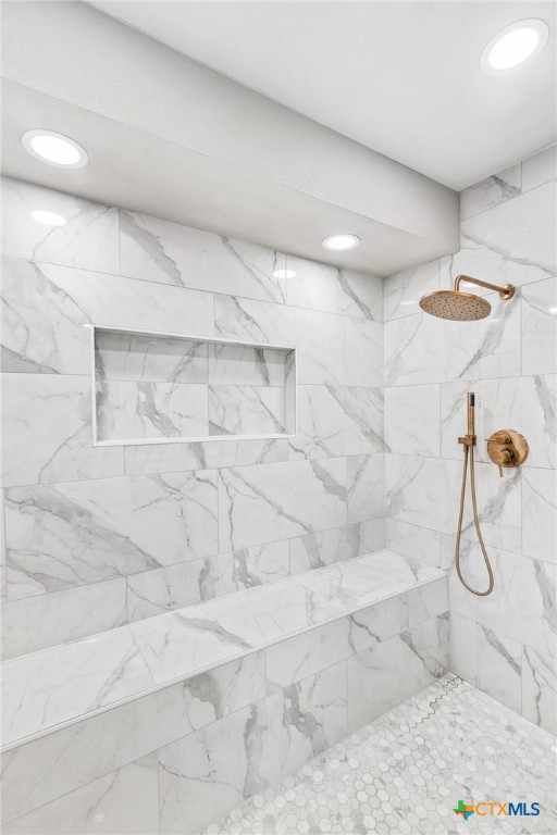 116 Newport Drive Property Photo 28