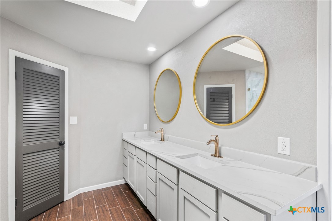 116 Newport Drive Property Photo 29