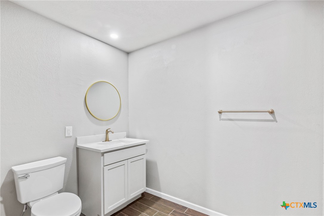 116 Newport Drive Property Photo 34