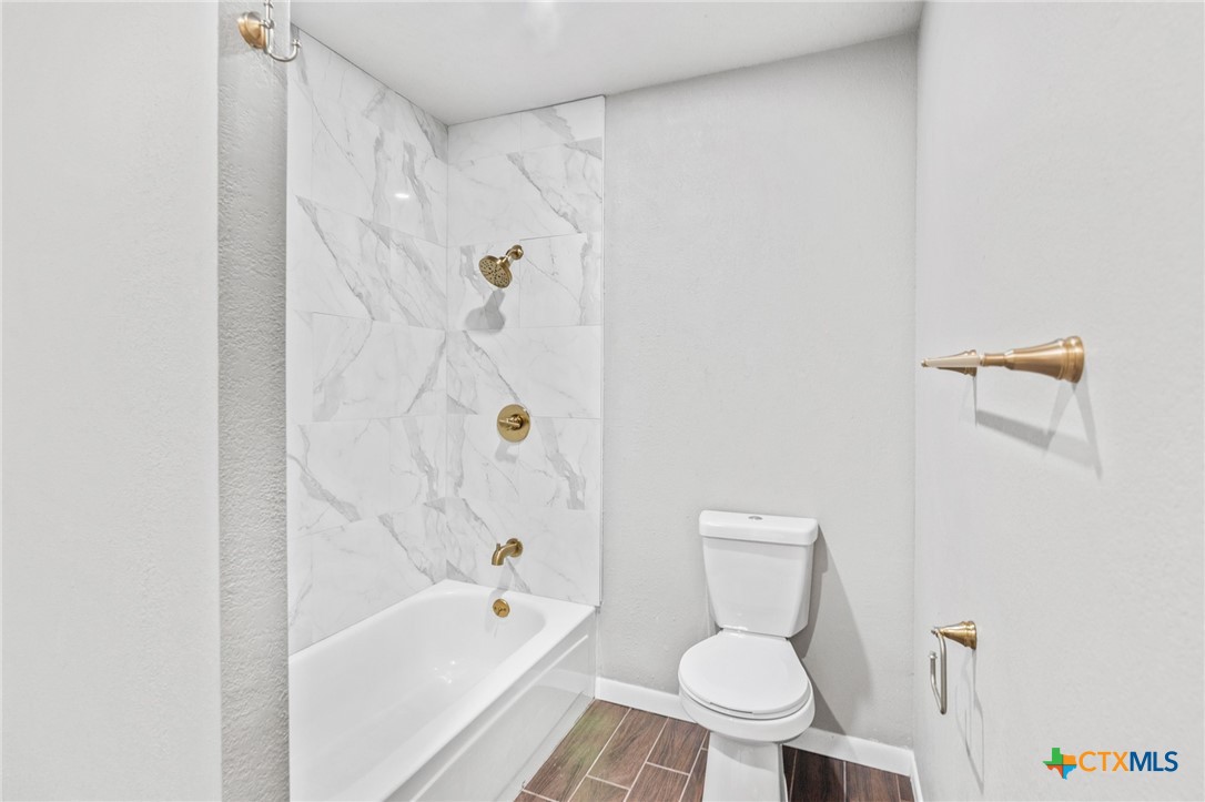 116 Newport Drive Property Photo 36
